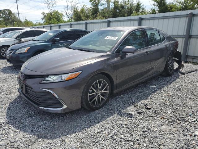 2024 TOYOTA CAMRY XLE, 