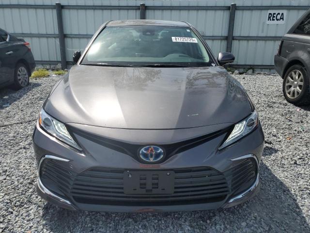 4T1F31AKXRU626390 - 2024 TOYOTA CAMRY XLE Grau Foto 5