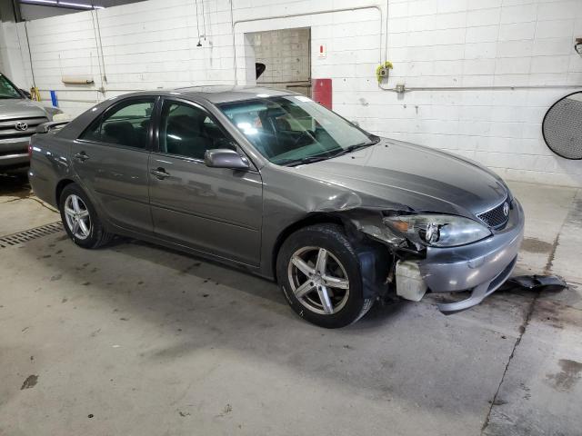 4T1BE32K75U616459 - 2005 TOYOTA CAMRY LE GRAY photo 4