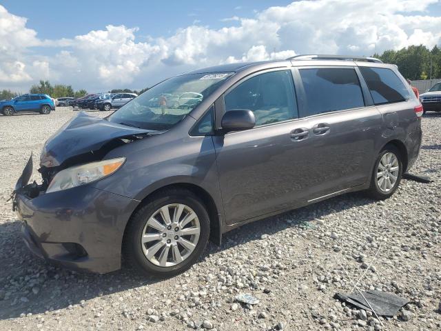 2011 TOYOTA SIENNA LE, 