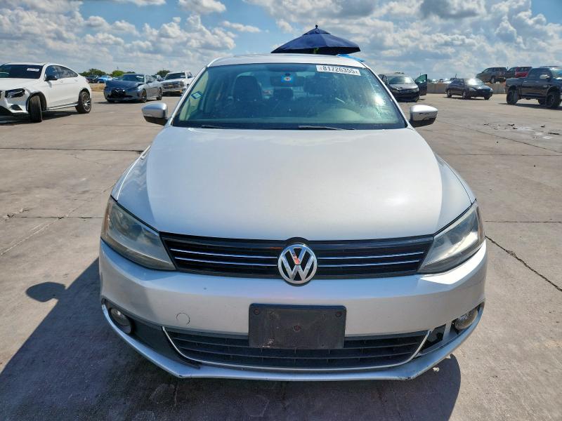 3VWLX7AJ8BM006019 - 2011 VOLKSWAGEN JETTA SEL SILVER photo 5