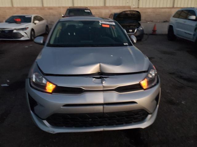 3KPA24AD6ME429633 - 2021 KIA RIO LX SILVER photo 5