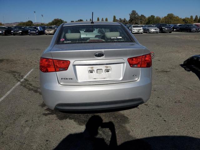 KNAFU4A20C5555475 - 2012 KIA FORTE EX ვერცხლისფერი ფოტო 6
