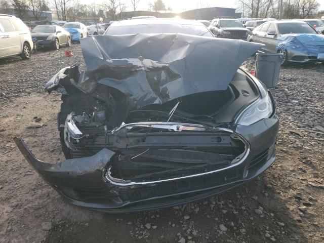 5YJSA1E25FF108744 - 2015 TESLA MODEL S GRAY photo 5