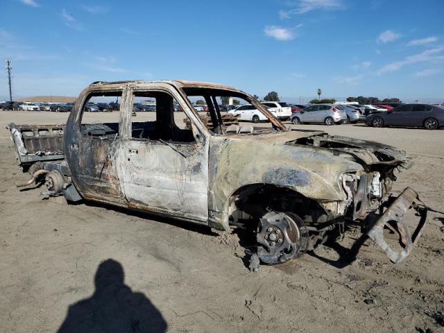 1FMZU67E12UB85411 - 2002 FORD EXPLORER S BURN photo 4