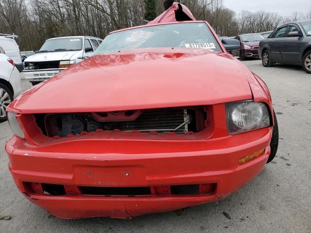 1ZVHT84N185193690 - 2008 FORD MUSTANG RED photo 5