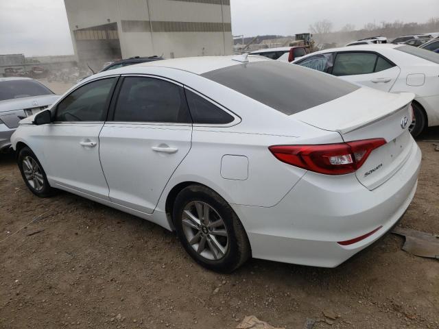 5NPE24AF5FH010593 - 2015 HYUNDAI SONATA SE WHITE photo 2