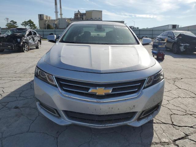2G1105S31J9157111 - 2018 CHEVROLET IMPALA LT Күміс фото 5