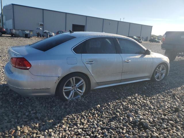 1VWCN7A34EC005351 - 2014 VOLKSWAGEN PASSAT SEL 银色 照片 3