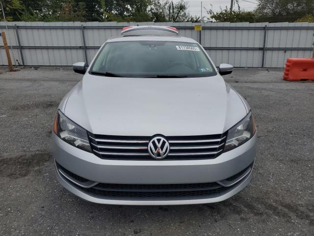 1VWBT7A30EC050028 - 2014 VOLKSWAGEN PASSAT SE SILVER photo 5