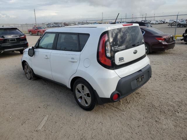 KNDJN2A27F7114885 - 2015 KIA SOUL WHITE photo 2