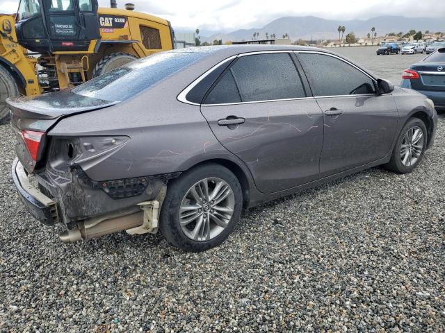 4T1BF1FK6FU939236 - 2015 TOYOTA CAMRY LE GRAY photo 3