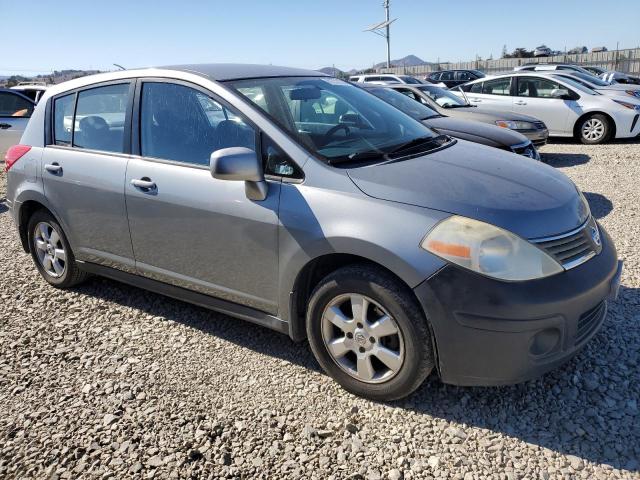 3N1BC13E58L421985 - 2008 NISSAN VERSA S SILVER photo 4