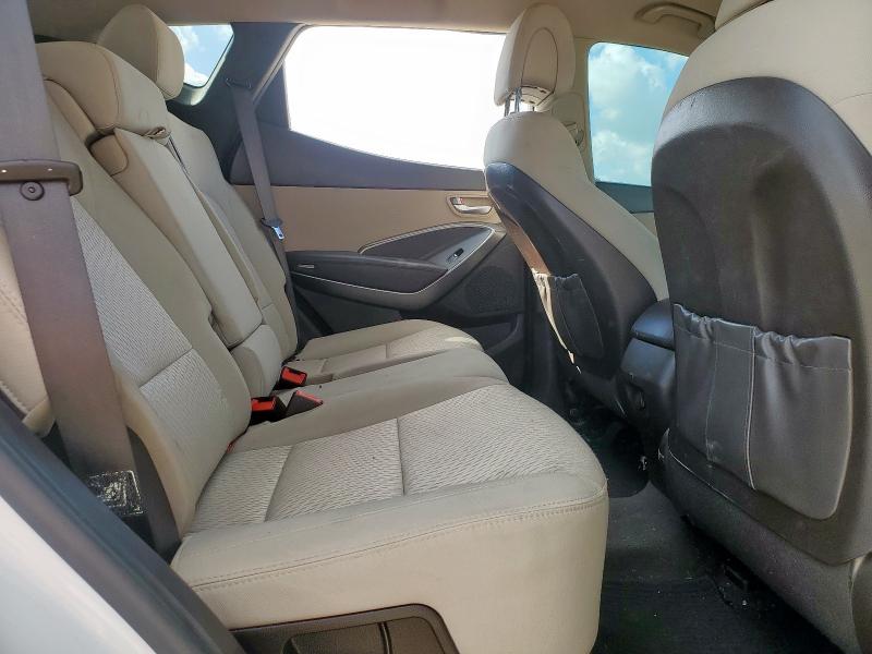 5XYZT3LB8JG560258 - 2018 HYUNDAI SANTA FE S WHITE photo 11