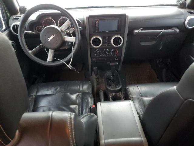 1J8GA59108L512350 - 2008 JEEP WRANGLER U SAHARA 绿色 照片 8