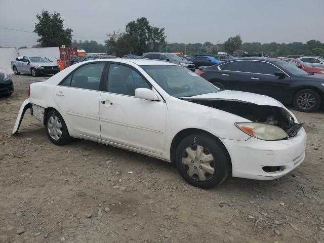 4T1BE32K02U113299 - 2002 TOYOTA CAMRY LE WHITE photo 4