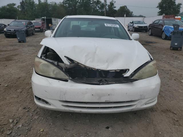 4T1BE32K02U113299 - 2002 TOYOTA CAMRY LE WHITE photo 5