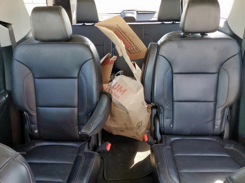 1GNERHKW1KJ166219 - 2019 CHEVROLET TRAVERSE LT WHITE photo 10