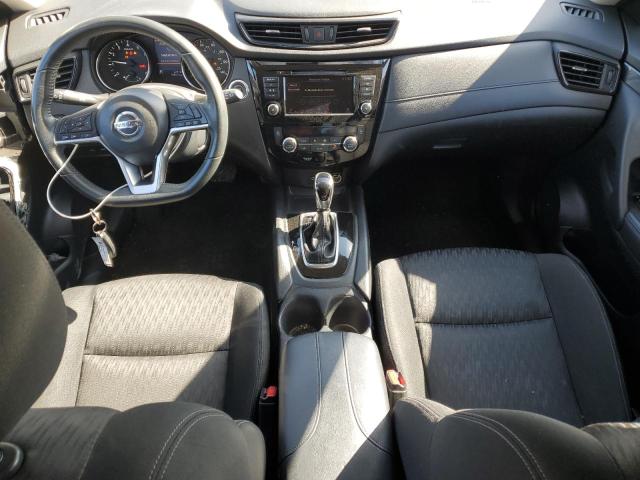 KNMAT2MT4JP544747 - 2018 NISSAN ROGUE S SILVER photo 8