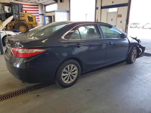 4T1BF1FK5FU106138 - 2015 TOYOTA CAMRY LE GRAY photo 3