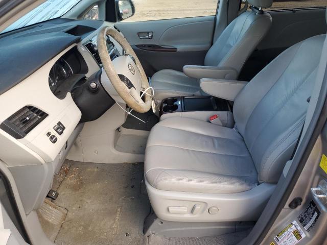 5TDYK3DCXBS047118 - 2011 TOYOTA SIENNA XLE ვერცხლისფერი ფოტო 7