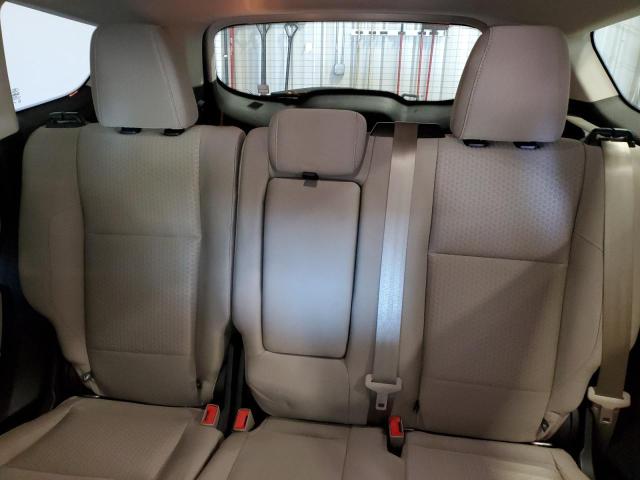 1FMCU0GD3HUC22722 - 2017 FORD ESCAPE SE SILVER photo 10