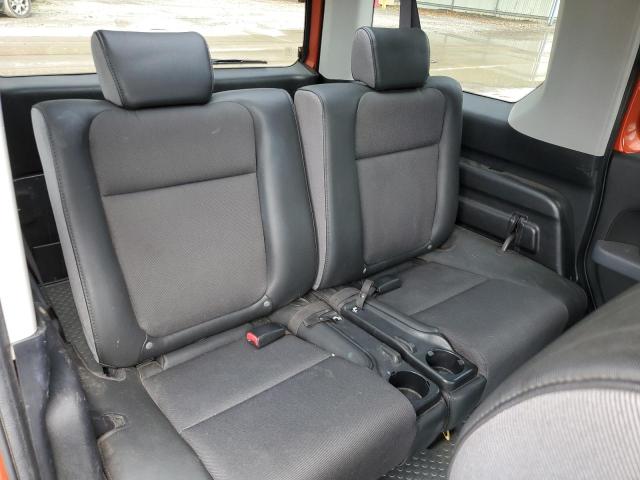 5J6YH28644L015406 - 2004 HONDA ELEMENT EX ORANGE photo 11