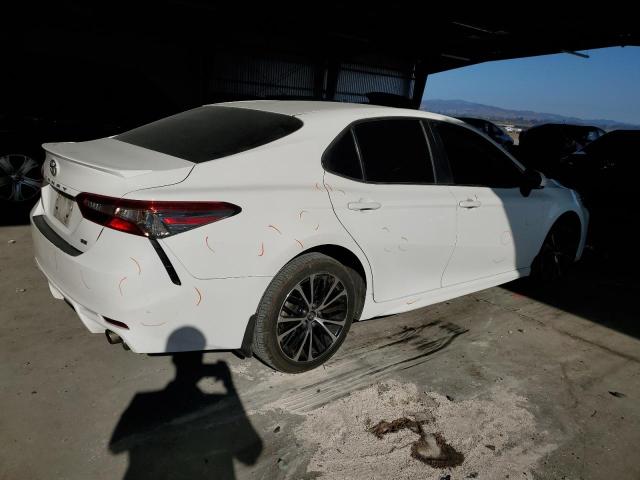 JTNB11HK0J3058767 - 2018 TOYOTA CAMRY L Beyaz fotoğraf 3