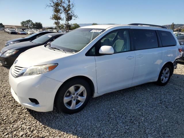 2015 TOYOTA SIENNA LE, 