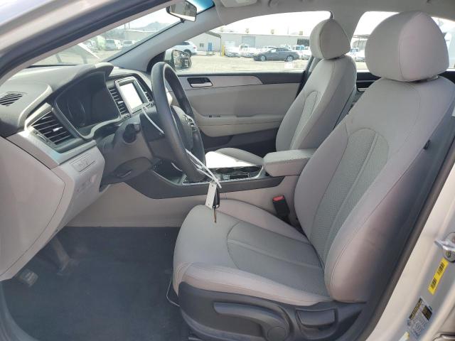 5NPE24AF1KH787685 - 2019 HYUNDAI SONATA SE Серебристый фото 7