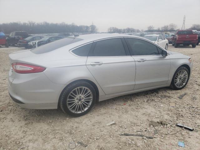 3FA6P0HD7GR404524 - 2016 FORD FUSION SE SILVER photo 3