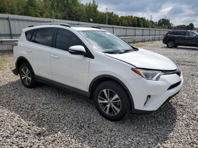 2T3WFREV6HW317807 - 2017 TOYOTA RAV4 XLE თეთრი ფოტო 4