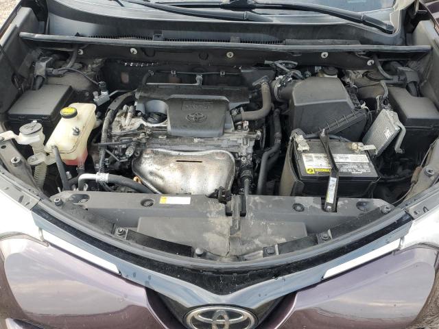 2T3BFREV6HW618186 - 2017 TOYOTA RAV4 LE 紫色 照片 11
