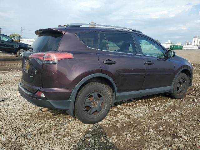 2T3BFREV6HW618186 - 2017 TOYOTA RAV4 LE 紫色 照片 3