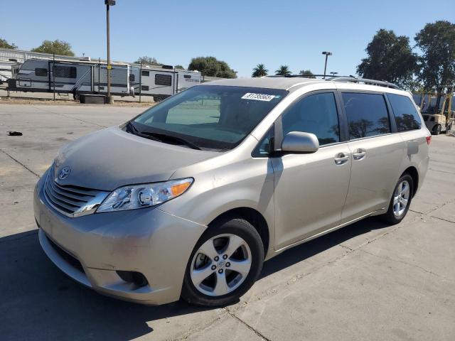 2017 TOYOTA SIENNA LE, 