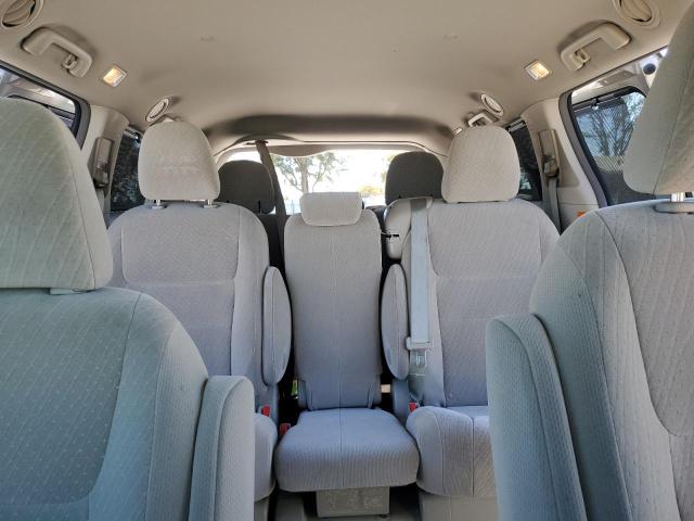 5TDKZ3DC1HS867498 - 2017 TOYOTA SIENNA LE ვერცხლისფერი ფოტო 10