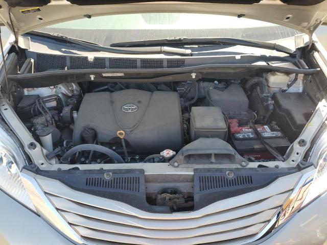 5TDKZ3DC1HS867498 - 2017 TOYOTA SIENNA LE ვერცხლისფერი ფოტო 12