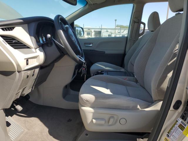 5TDKZ3DC1HS867498 - 2017 TOYOTA SIENNA LE ვერცხლისფერი ფოტო 7