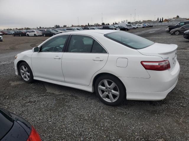 4T1BE46K17U610613 - 2007 TOYOTA CAMRY CE WHITE photo 2