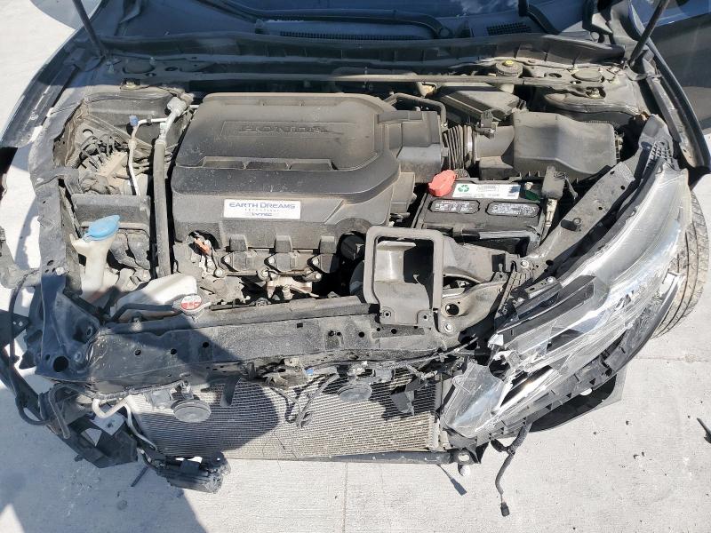 1HGCR3F93HA038050 - 2017 HONDA ACCORD TOURING BLACK photo 11