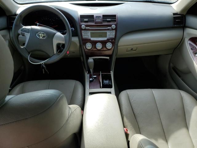 4T1BF3EKXBU592792 - 2011 TOYOTA CAMRY BASE GRAY photo 8