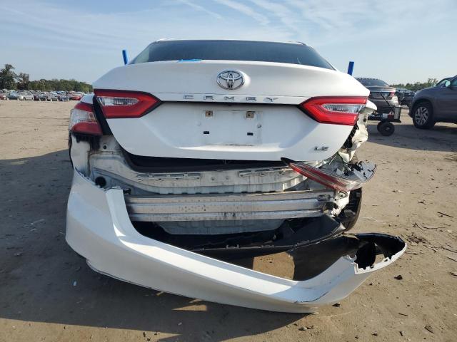 4T1B11HK3JU132452 - 2018 TOYOTA CAMRY L თეთრი ფოტო 6