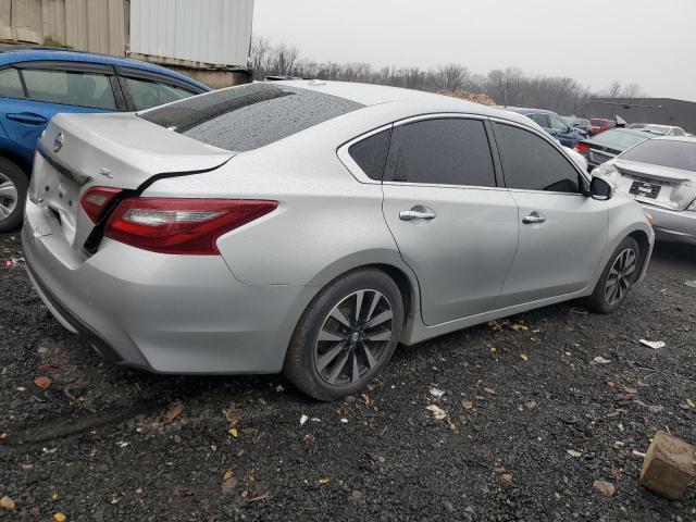 1N4AL3APXJC167058 - 2018 NISSAN ALTIMA 2.5 SILVER photo 3