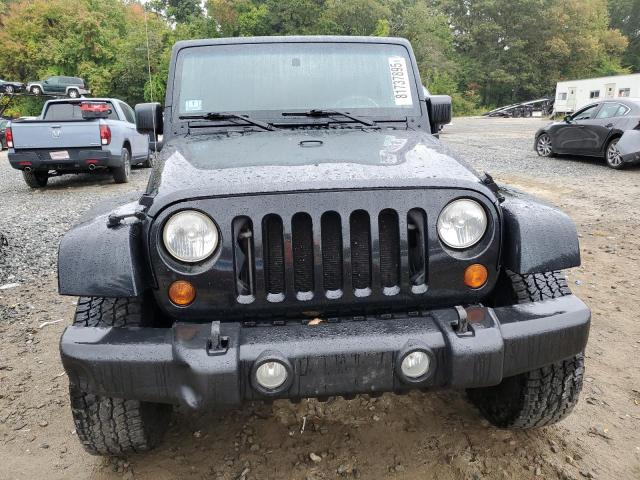 1J4GA591X8L621061 - 2008 JEEP WRANGLER U SAHARA BLACK photo 5