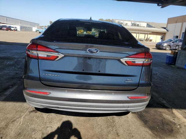 3FA6P0LU4LR236066 - 2020 FORD FUSION SE GRAY photo 6
