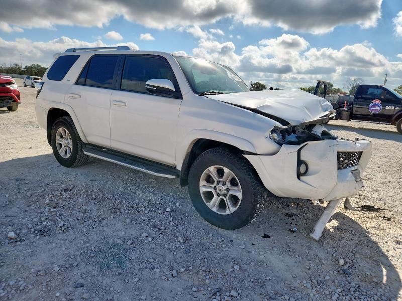 JTEZU5JR2G5118209 - 2016 TOYOTA 4RUNNER SR5 WHITE photo 4