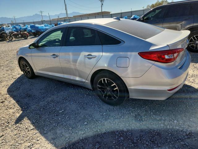 5NPE24AFXGH317047 - 2016 HYUNDAI SONATA SE SILVER photo 2