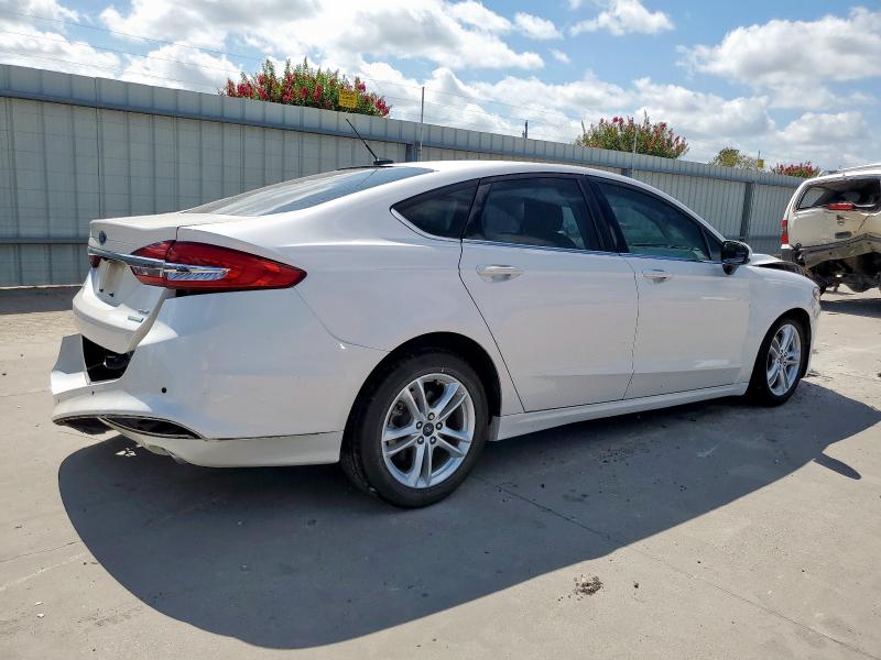 3FA6P0HD8JR180395 - 2018 FORD FUSION SE WHITE photo 3