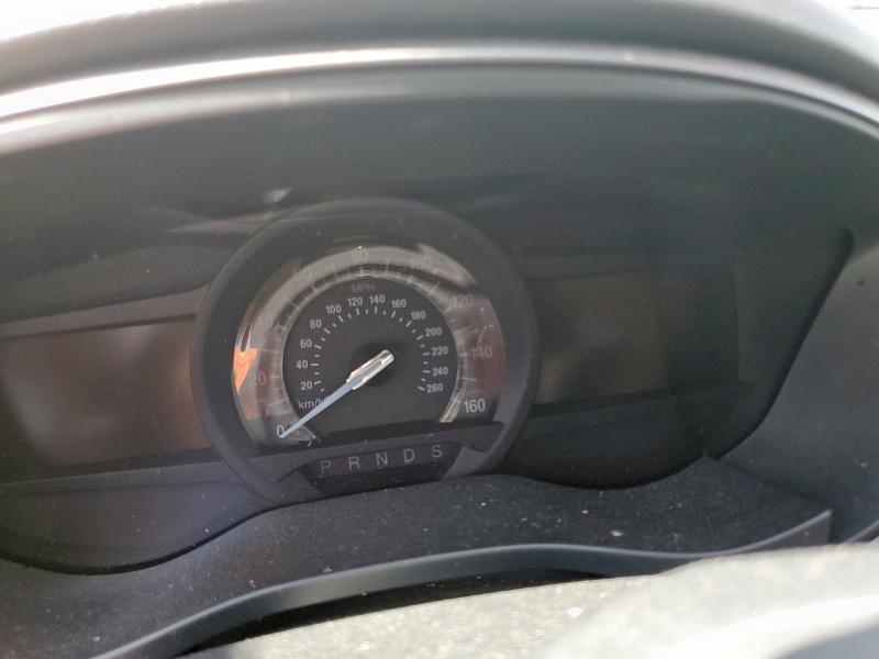 3FA6P0HD8JR180395 - 2018 FORD FUSION SE WHITE photo 9