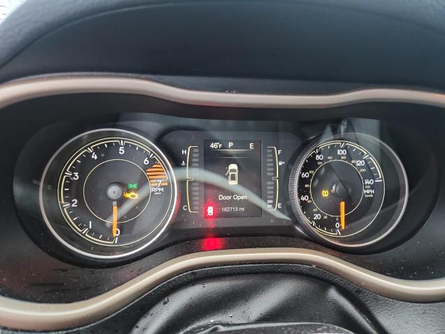 1C4PJLCB2HD239466 - 2017 JEEP CHEROKEE LATITUDE შავი ფოტო 8